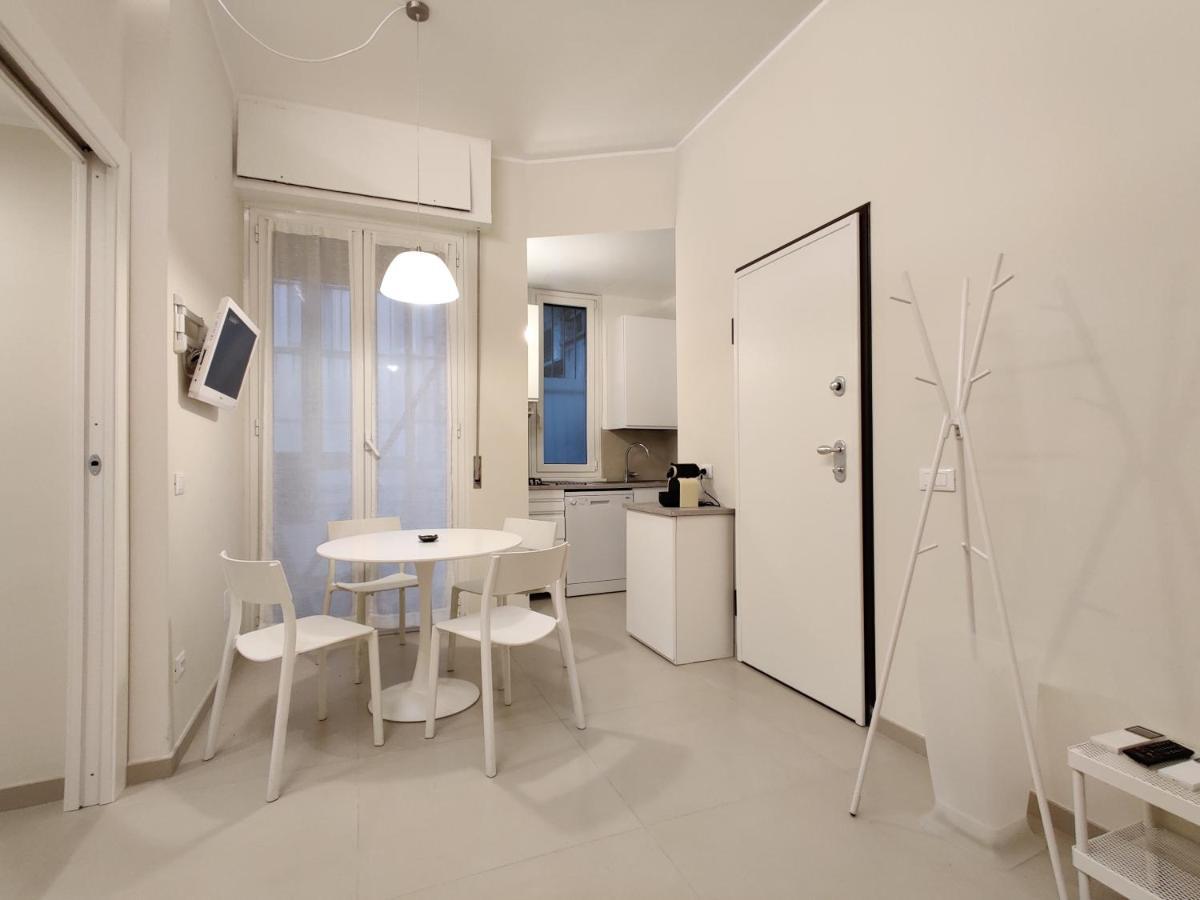 Downtown Apartments Merlo Мілан Екстер'єр фото